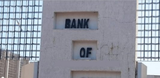 Bank of Ghana bans 292 individuals & businesses from issuing cheques for three years