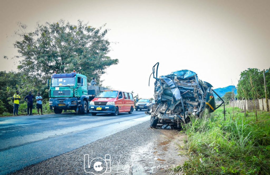 Six killed in accident on Kpong-Akuse road